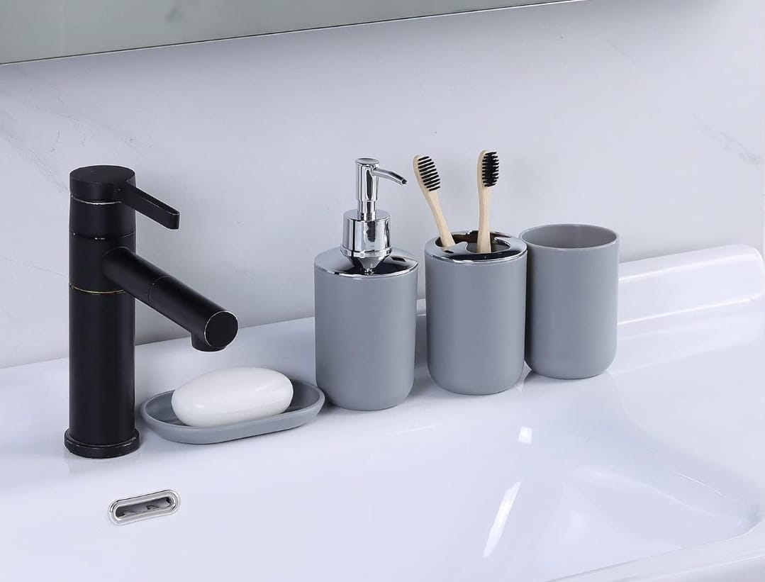 Gray helmet for bikers